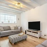 3 Bed In Oc-t33630 펜션 피커링