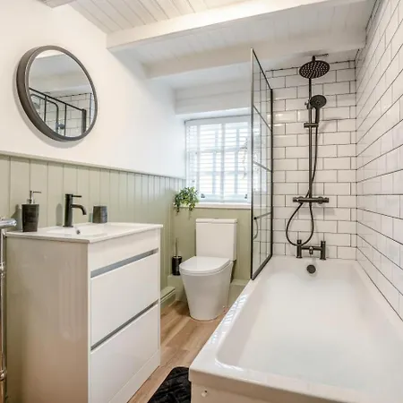 3 Bed In Oc-t33630 *