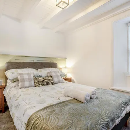 3 Bed In Oc-t33630